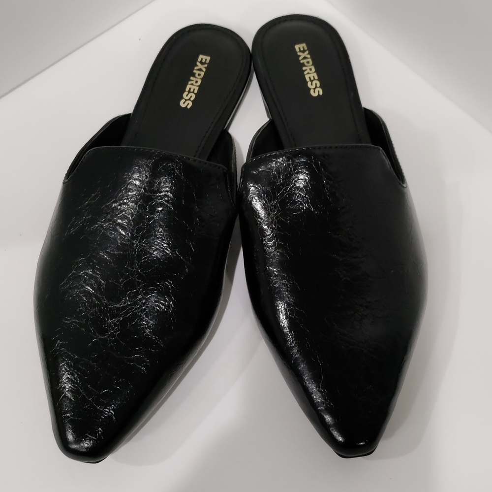 Express black mule flats women's size 7.5